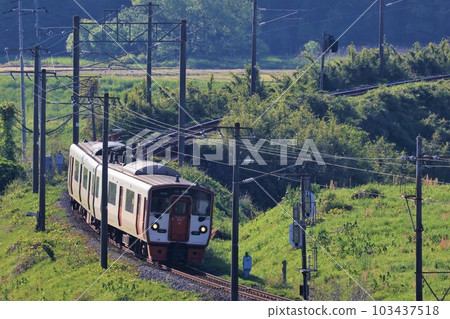 [JR Kyushu] Series 815 (Nippo Main Line: Ogami - Kitsuki) 103437518
