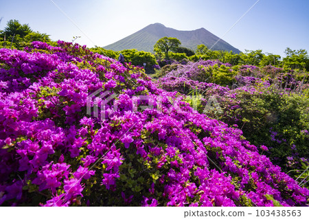 霧島山脈的美山霧島 霧島山脈的美山霧島 103438563