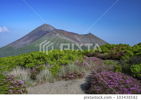 霧島山脈的美山霧島 霧島山脈的美山霧島 103438582