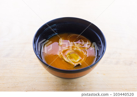red miso soup 103440520
