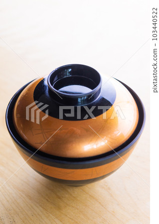 miso soup bowl 103440522