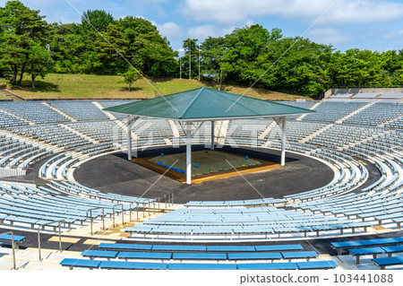 宇達津山晴朗的藍天和翻新的相撲館|高中相撲的聖地|Dohyo image | 103441088