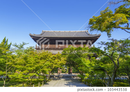 Kyoto, Nanzenji Sanmon Gate in the early morning, the season of fresh greenery Kyoto, Nanzenji Sanmon Gate in the early morning, the season of fresh greenery 103443538