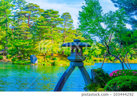 新鮮的綠色Kenrokuen 103444292