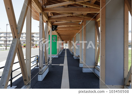 Waiting area at Saitama Shintoshin Bus Terminal 103450508