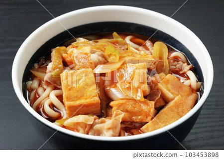 與烏冬面的肉烏冬面 與烏冬面的肉烏冬面 103453898
