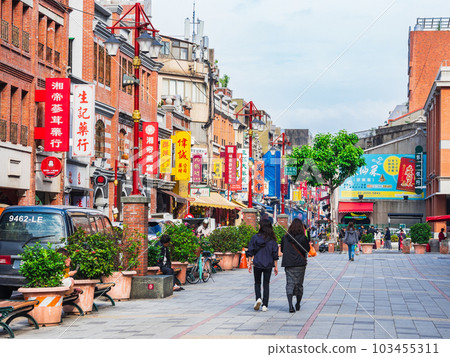 Taipei Dihua Street *Partially soft focus 103455311