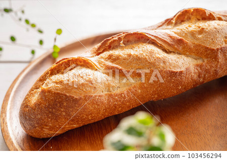 French bread of natural yeast French bread of natural yeast 103456294