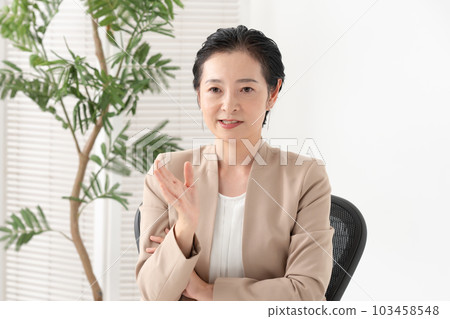 說話的女人 103458548