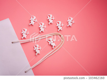Fashion spring accessories for woman - banner. Small mint green handbag (purse), heart shaped sunglasses and flowers on pastel pink background. Free copy (text) space. Fashion spring accessories for woman - banner. Small mint green handbag (purse), heart shaped sunglasses and flowers on pastel pink background. Free copy (text) space. 103462160