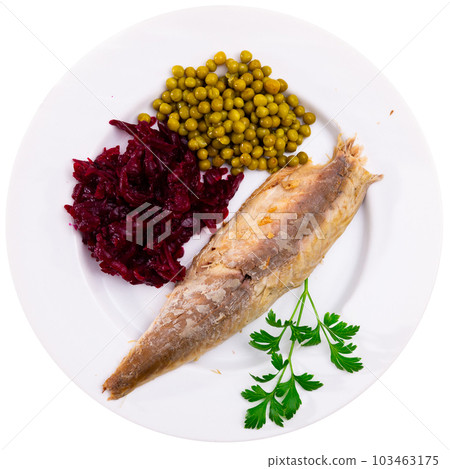 Cold smoked mackerel with beetroot and green peas 103463175