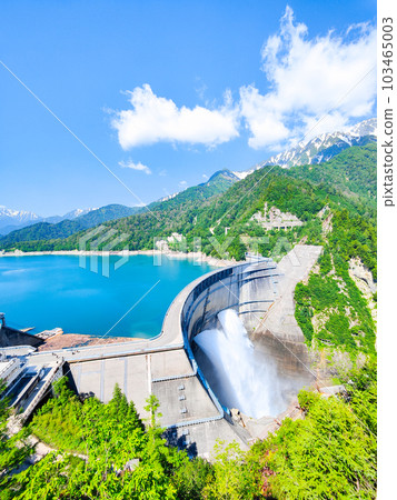 Kurobe Dam in early summer 103465003