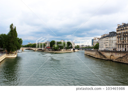 View from the Arcole Bridge 103465986