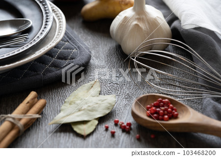 Cooking scenery in the kitchen 103468200