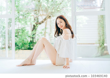 年輕女性護膚、美容、脫毛、飲食形象 103469140