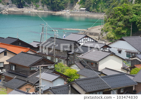 山陰漁村,盔甲 山陰漁村,盔甲 103474830