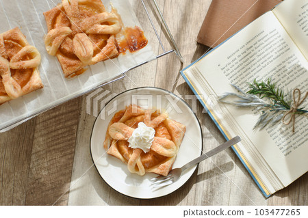 午後邊吃蘋果派邊讀書 103477265