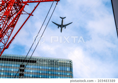 More than 3 weeks have passed since the transition to the 5th class of Tokyo cityscape in Japan ... Recovery of air demand ... Above the Shibuya Sakura stage ... = 1 day 103483389