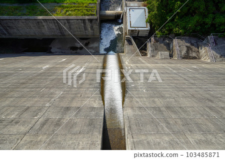 Yumen Dam (gravity type concrete dam) 103485871