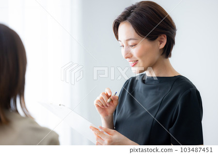 Esthetic counseling image 103487451