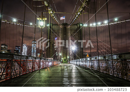 布魯克林大橋在晚上 布魯克林大橋在晚上 103488723