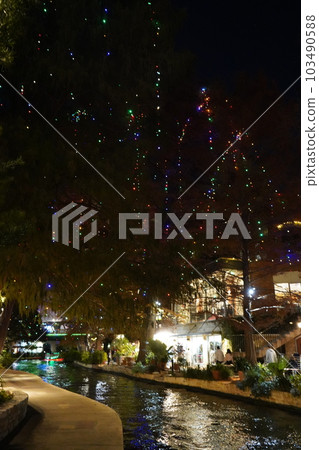 美國得克薩斯州聖安東尼奧夜景 美國得克薩斯州聖安東尼奧夜景 103490588