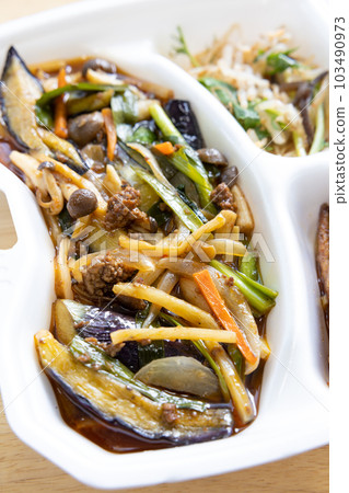 美味豬肉茄子川菜便當 103490973