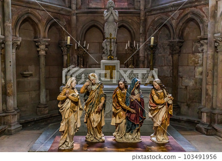 Saint Julian cathedral, Le Mans, Sarthe, France 103491956