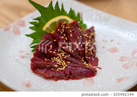 [#Food] Shark heart sashimi 103492144