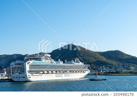 Diamond Princess sailing from Hakodate 103498170