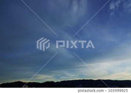 夏日黎明,日出時有各種雲 Sky/Sky main/Wide angle/220730am 夏日黎明,日出時有各種雲 Sky/Sky main/Wide angle/220730am 103499925