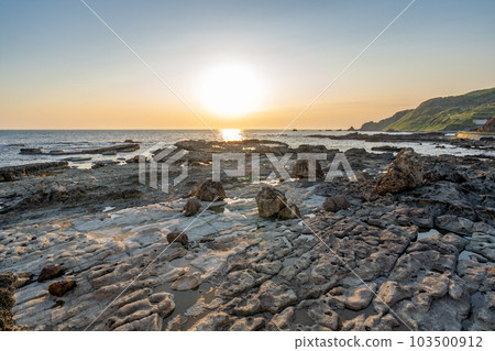 潮瀨崎岬,礁石區,奇石,奇石,夜景 潮瀨崎岬,礁石區,奇石,奇石,夜景 103500912