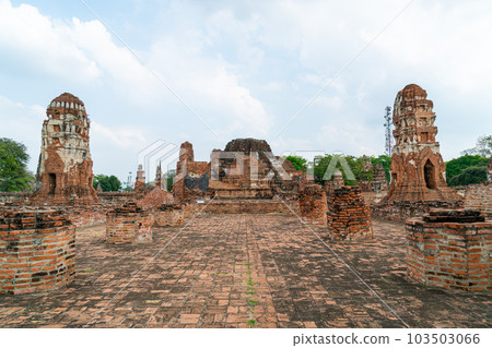 Wat Mahathat Temple in the precinct of Sukhothai Historical Park, a UNESCO World Heritage Site in Thailand Wat Mahathat Temple in the precinct of Sukhothai Historical Park, a UNESCO World Heritage Site in Thailand 103503066