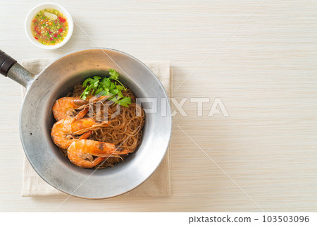 Casseroled or Baked Shrimp with Glass Noodles Casseroled or Baked Shrimp with Glass Noodles 103503096