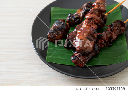 grilled chicken liver skewer in Asian style grilled chicken liver skewer in Asian style 103503139