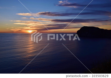 利尻島上的黎明 利尻島上的黎明 103503629