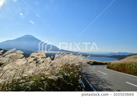 富士山和山中湖子 103503669