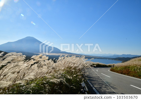 富士山和山中湖子 103503670