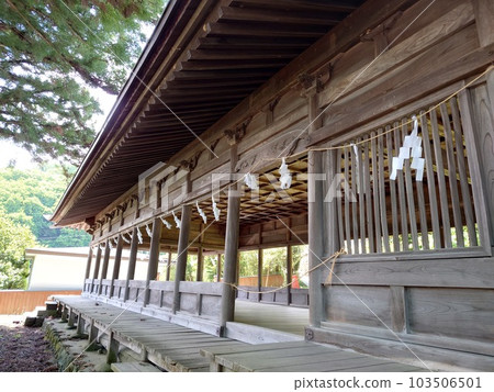Hall for Shinto rituals 103506501