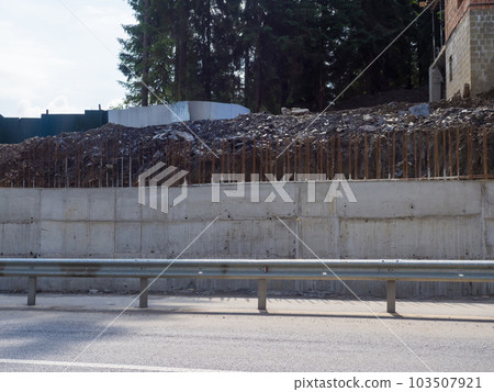 Reinforcing foundation for a building 103507921