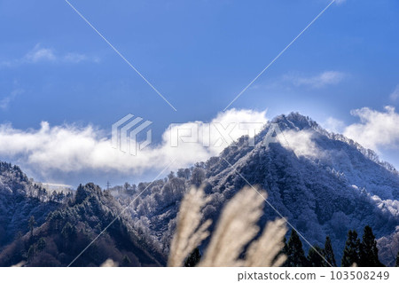 芒和山與第一場雪 芒和山與第一場雪 103508249