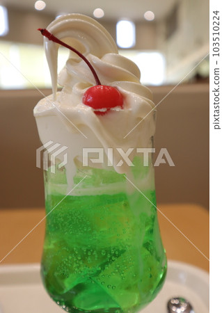 奶油瓜蘇打昭和復古 103510224