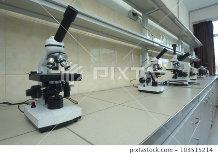Microscopes set for studying in the school laboratory Microscopes set for studying in the school laboratory 103515214