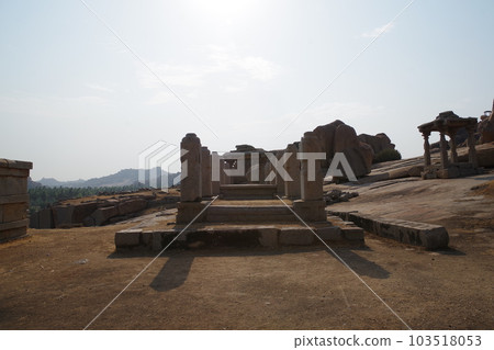 印度亨比的建築群，世界遺產 103518053