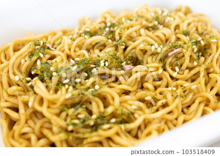 美味杯炒麵 103518409