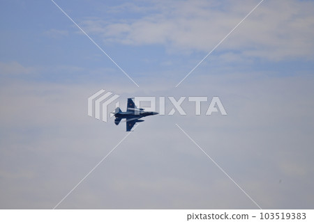 airplane, an airport show, yonago city 103519383