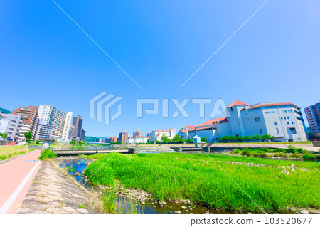 【兵庫縣】7月:在清爽的藍天假期中前往寶塚大劇場 【兵庫縣】7月:在清爽的藍天假期中前往寶塚大劇場 103520677