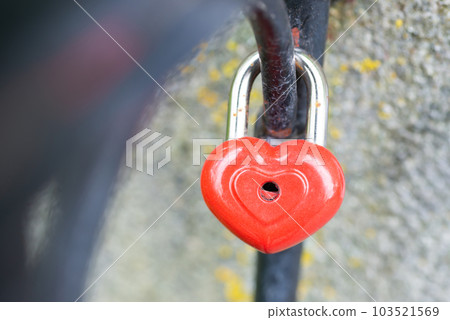 Red lock padlock love heart 103521569