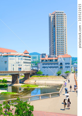 [Hyogo Prefecture] July: Go to the Takarazuka Grand Theater on a refreshing blue sky holiday 103521915