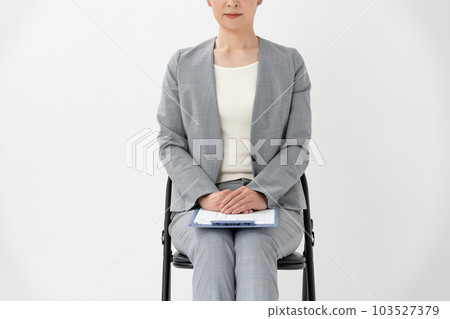 Working woman self-promotion interview Working woman self-promotion interview 103527379